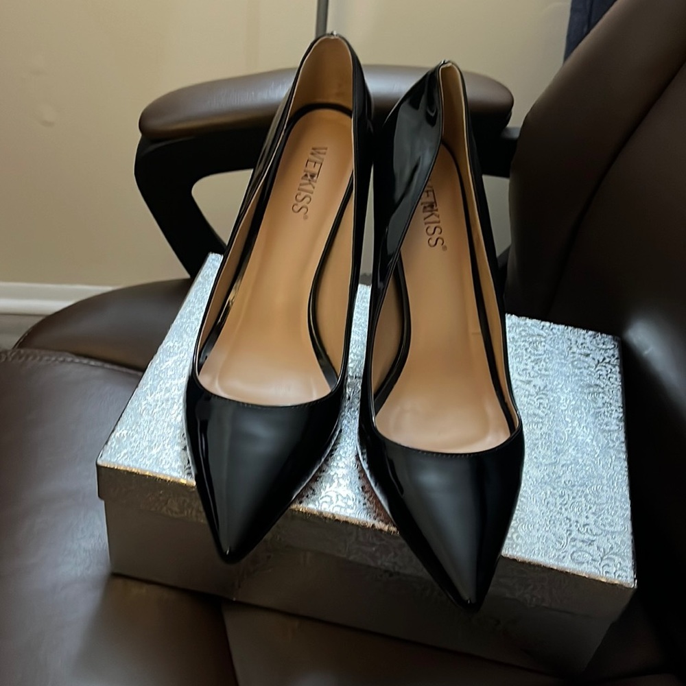 Patent leather pumps, which run small, more like a 12 rather than a 13!!!
